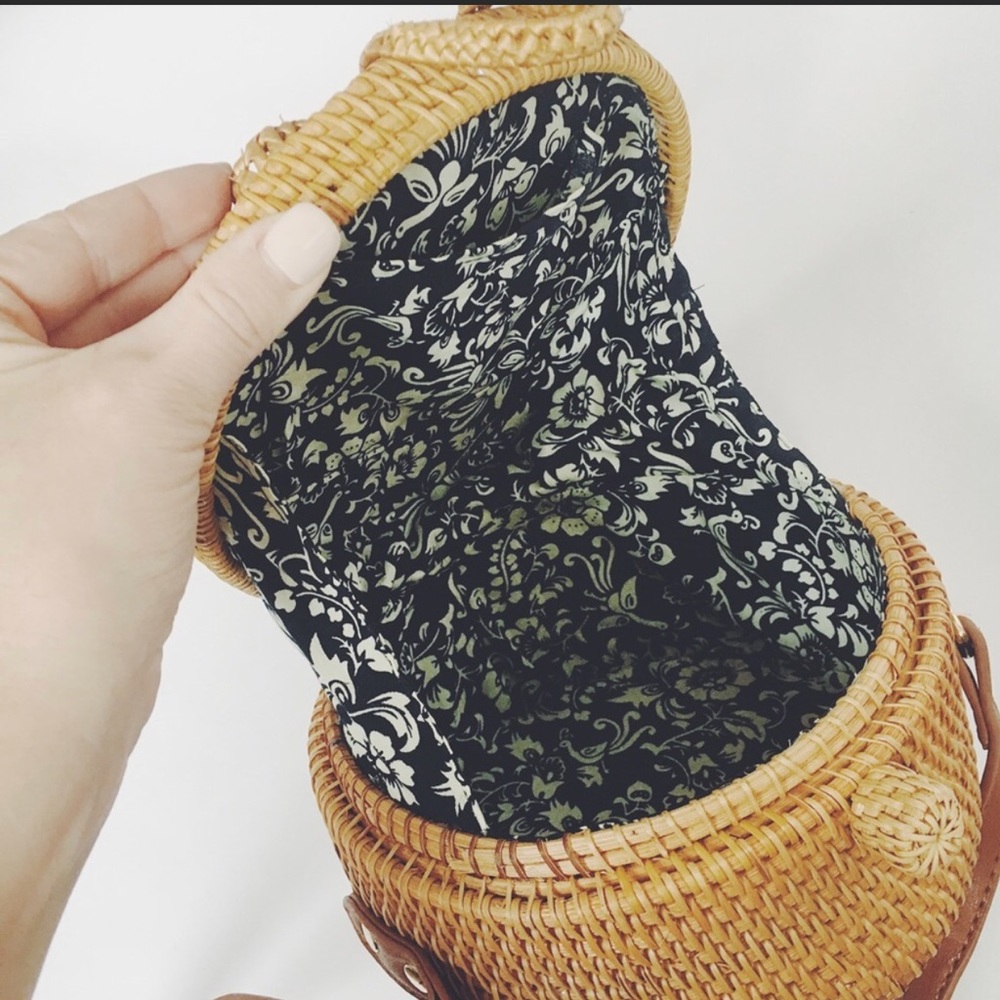 ROUND RATTAN STRAW CROSSBODY HANDBAG 👜 NWOT - Picture 4 of 6